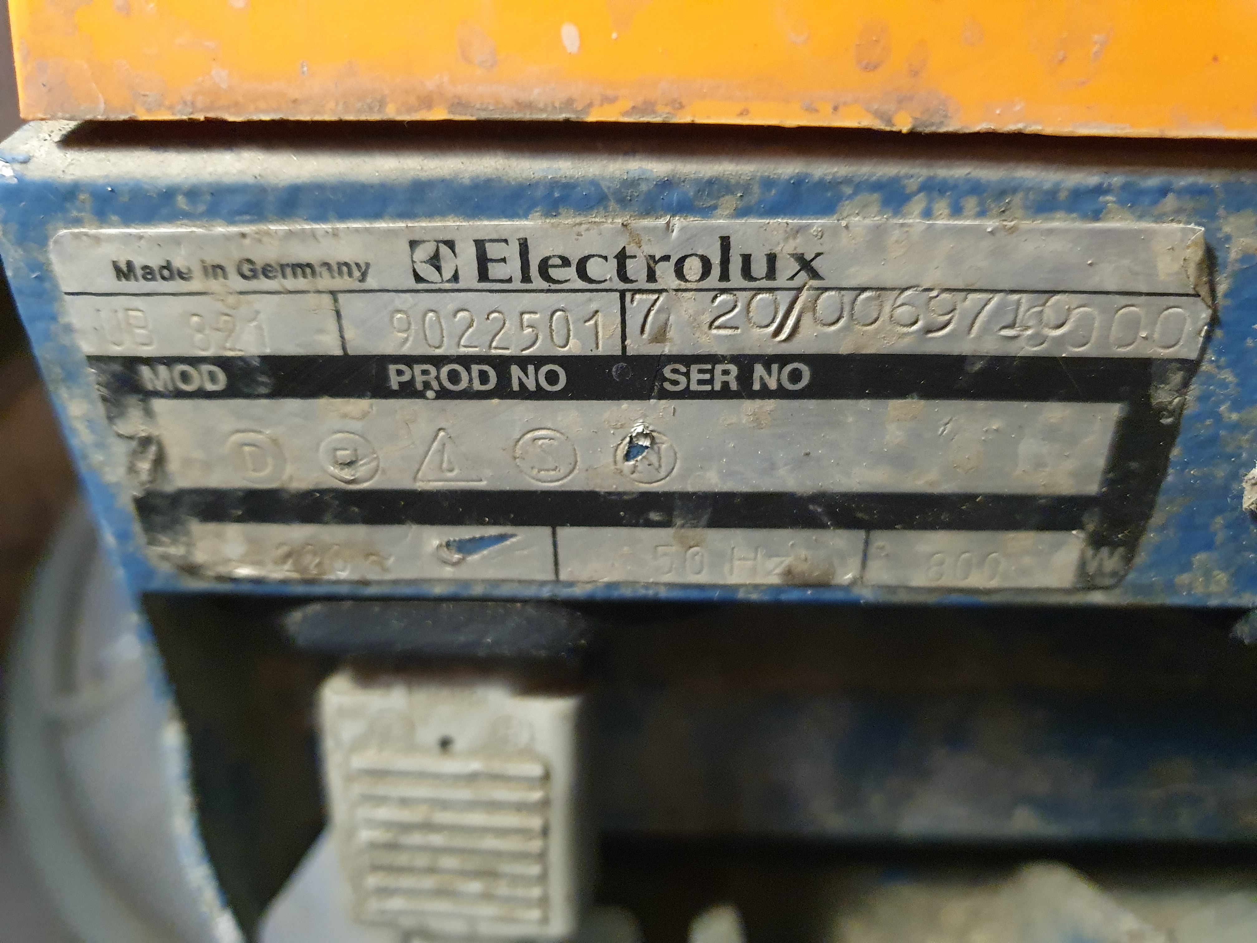 Põrandahooldusmasin Electrolux UB821 – foto 10, Rideen