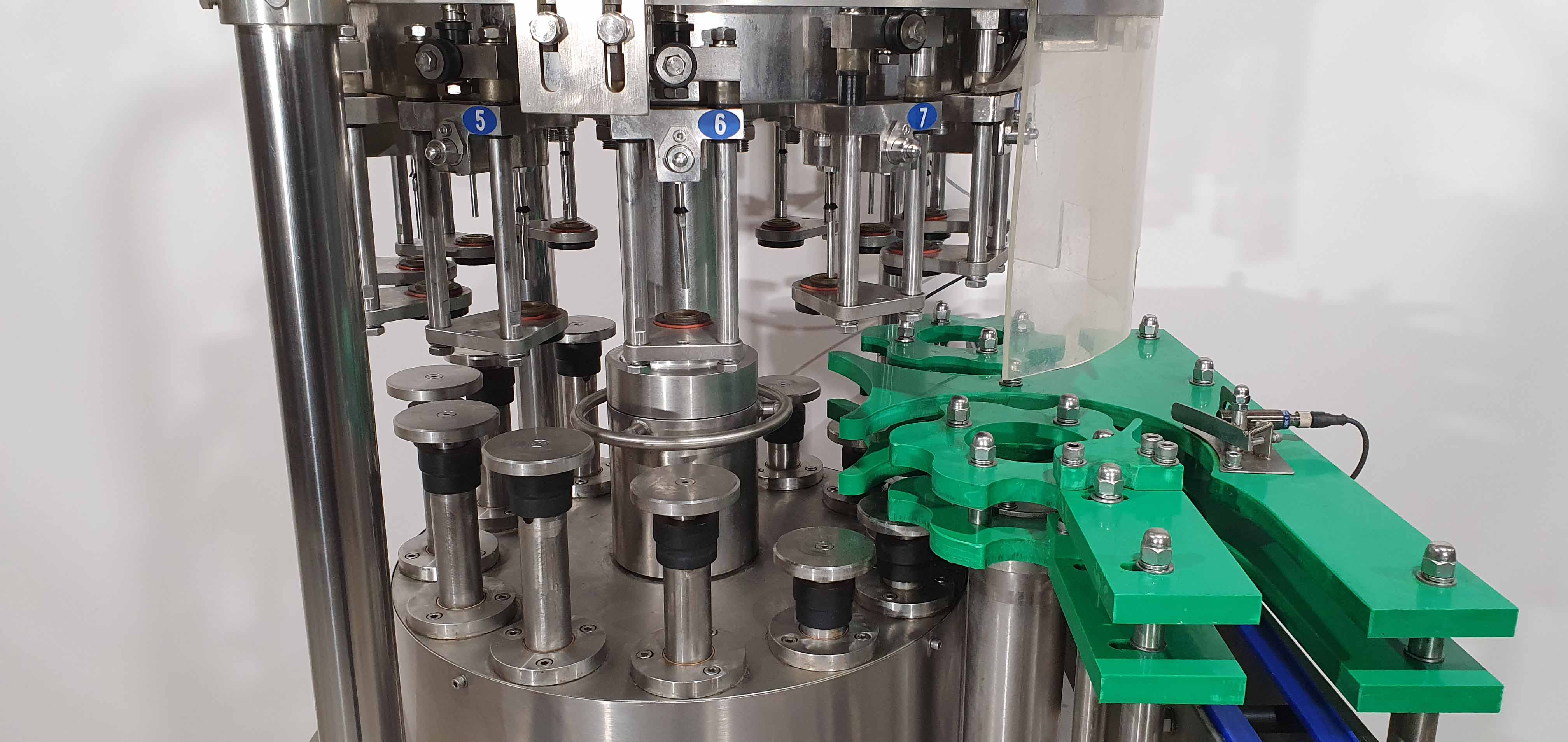 Bottling plant equipment, 2000 bottles per hour (like new) – Foto 12, Rideen