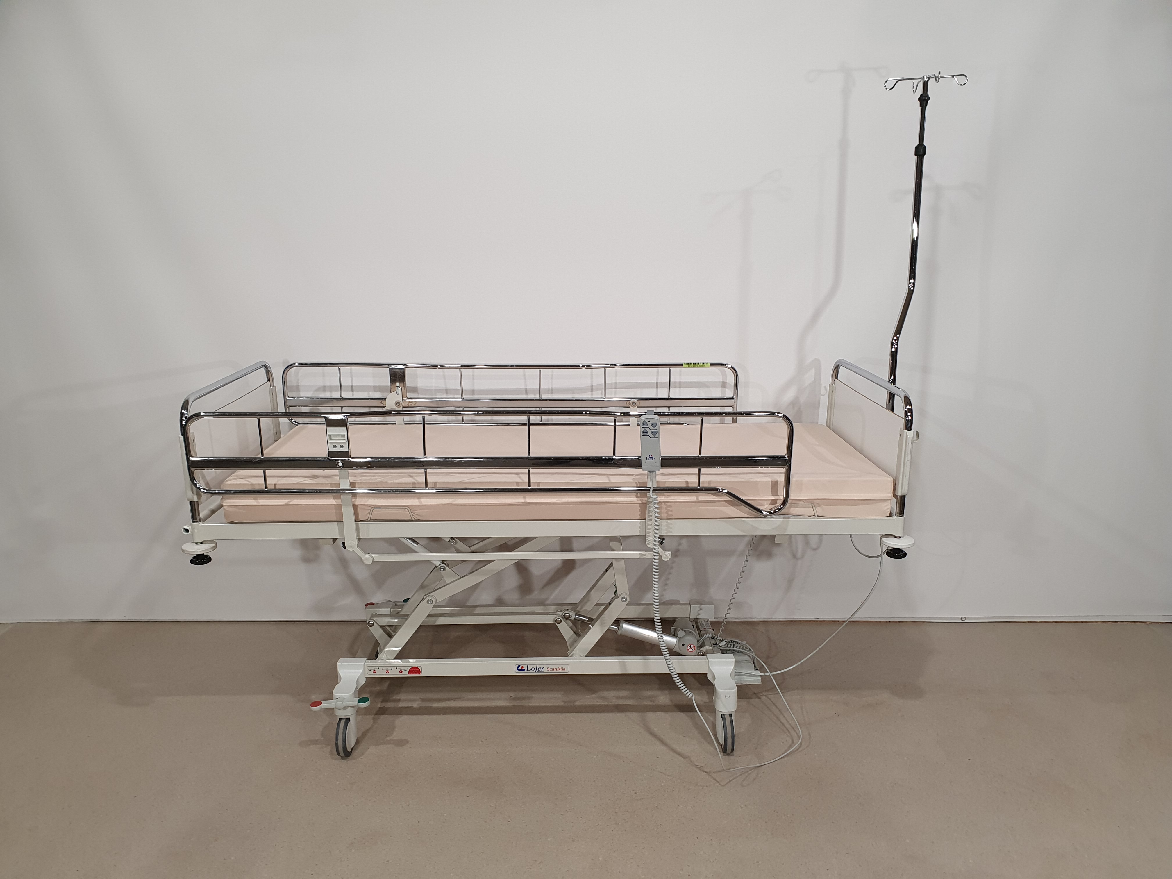 Electric care bed, hospital bed, rehabilitation bed – Foto 6, Rideen