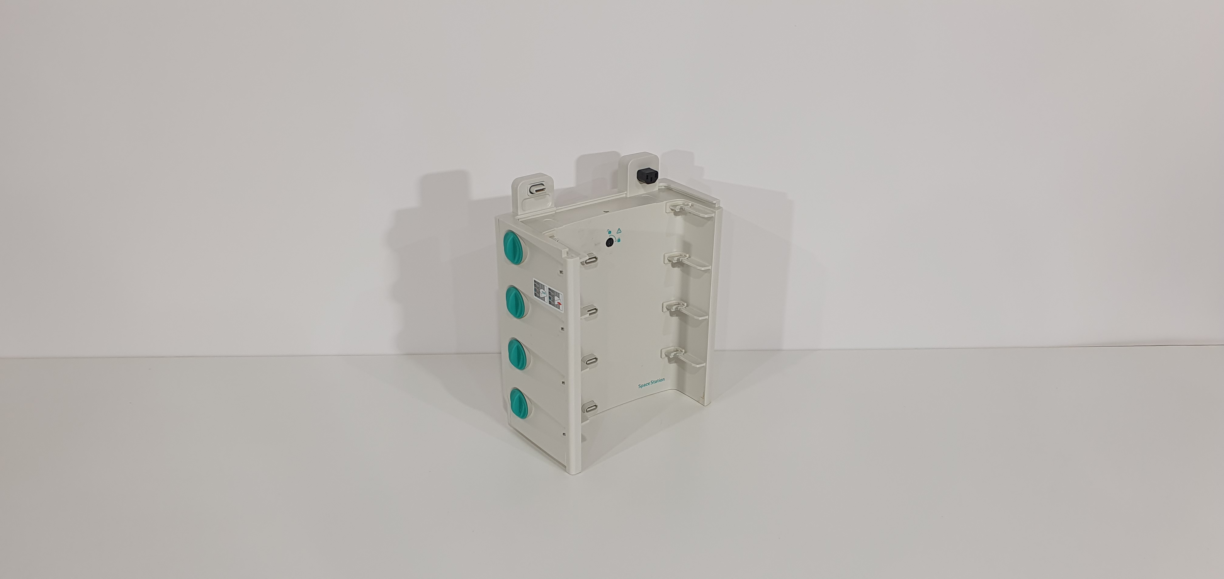 Docking station B Braun Space Station – foto 4, Rideen