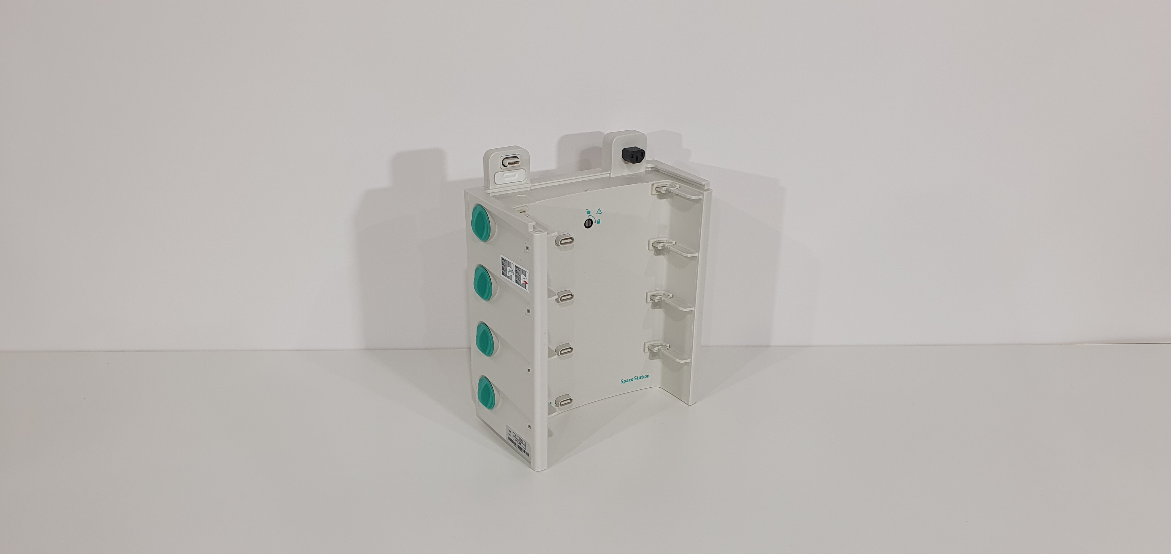 Docking station B Braun Space Station – foto 4, Rideen