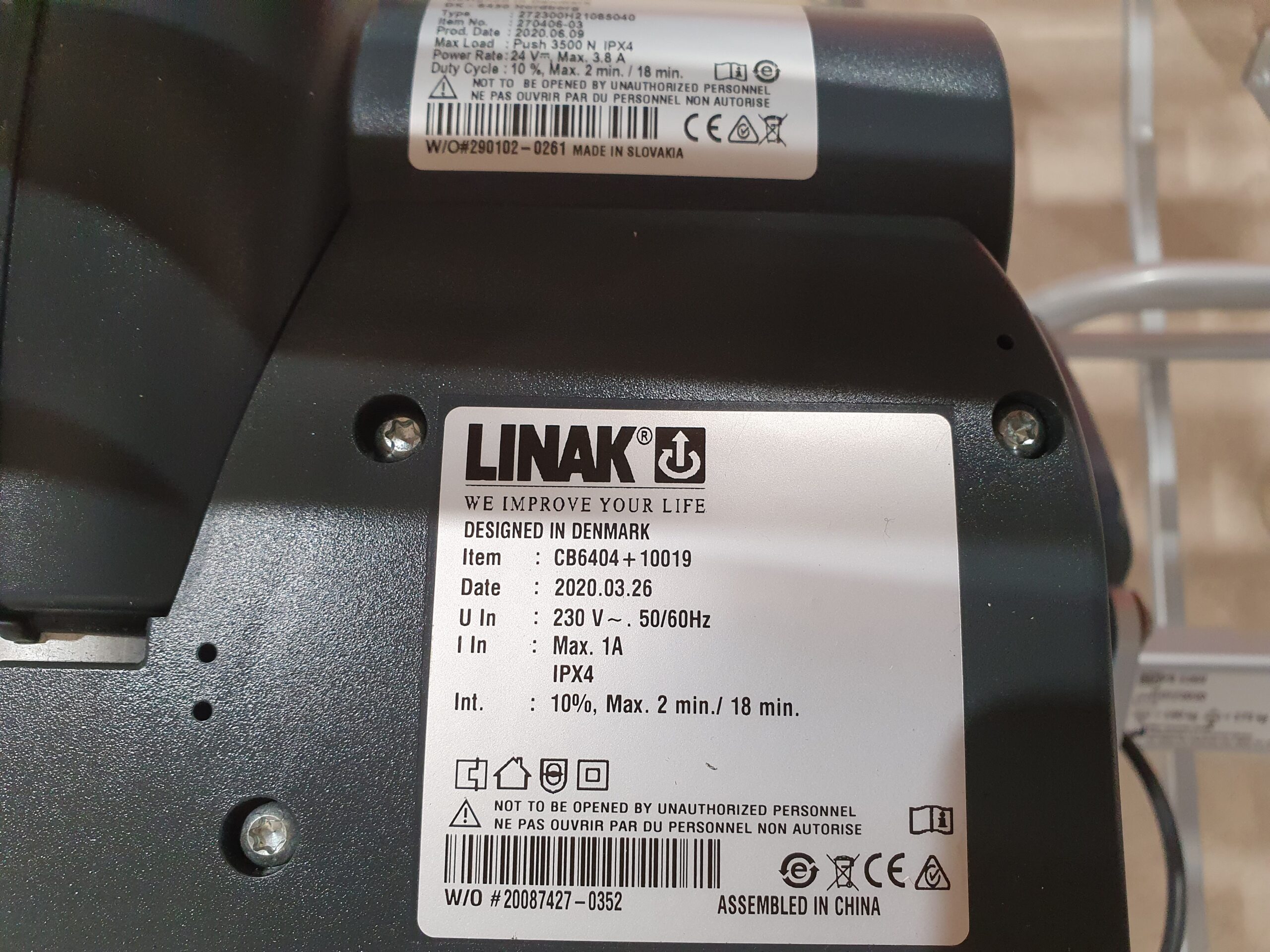 7052606 (12)