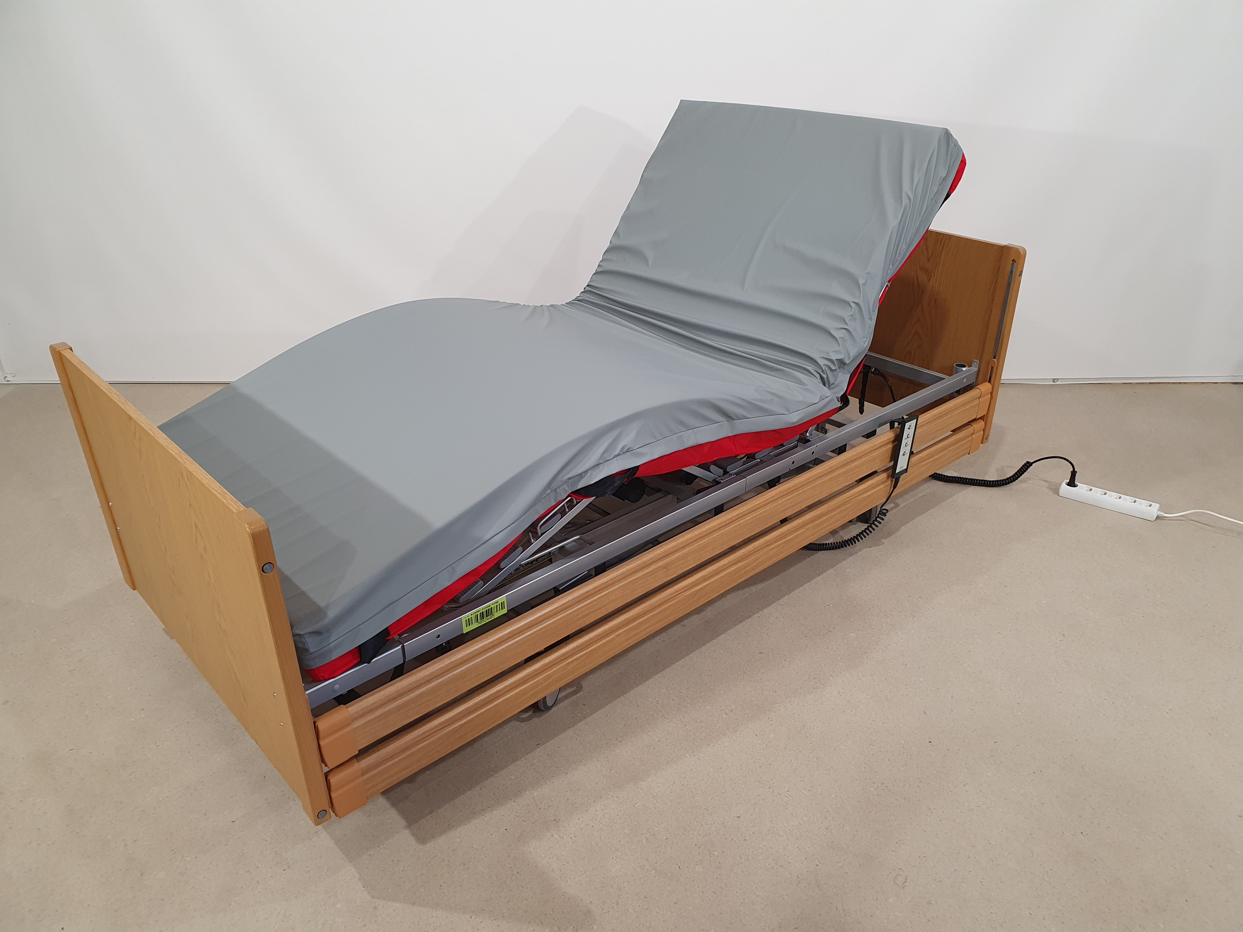 Electric care bed, hospital bed, rehabilitation bed – Foto 8, Rideen