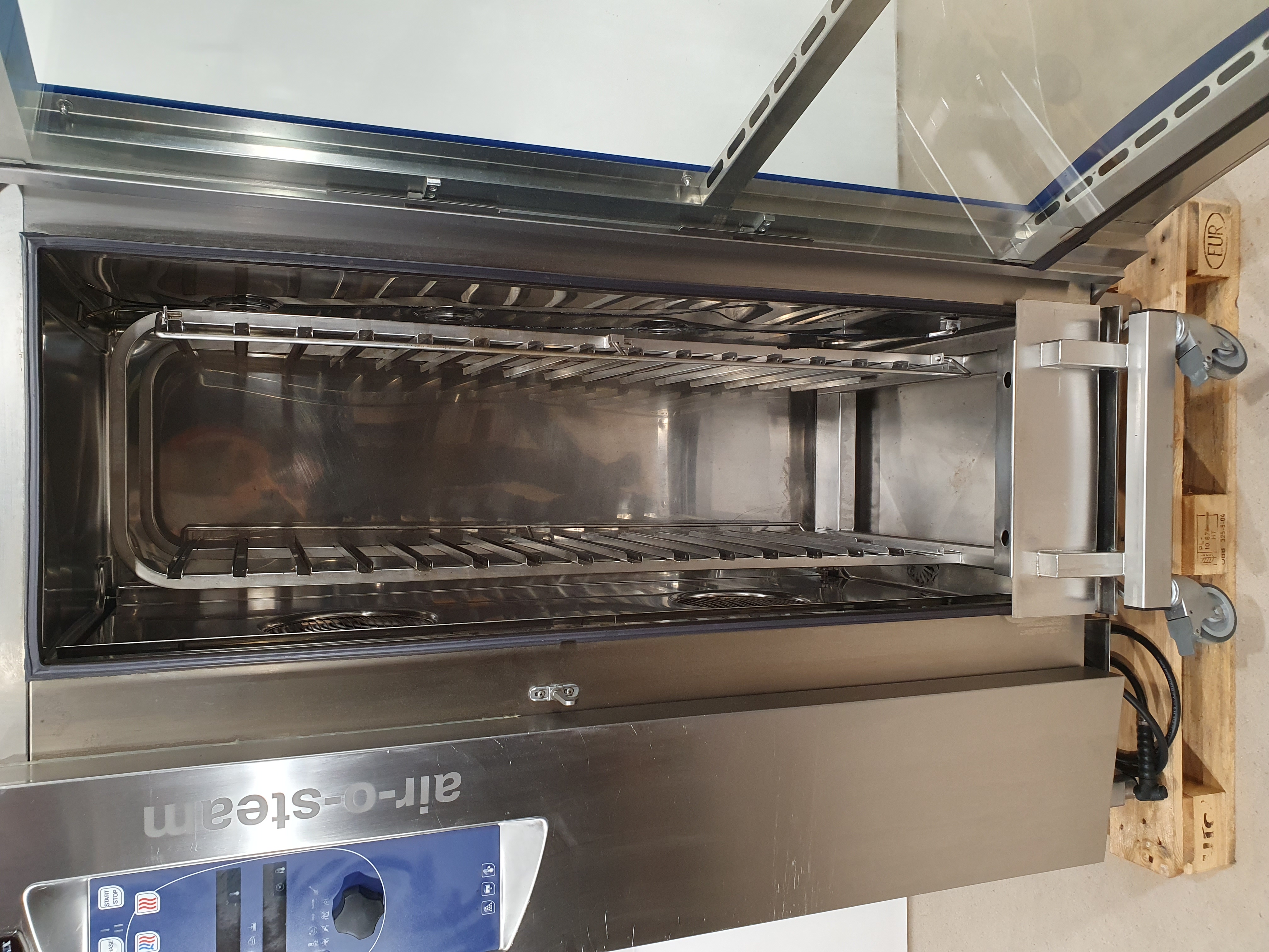 Ahi, convection steam oven, combi oven, Electrolux – photo 8, Rideen