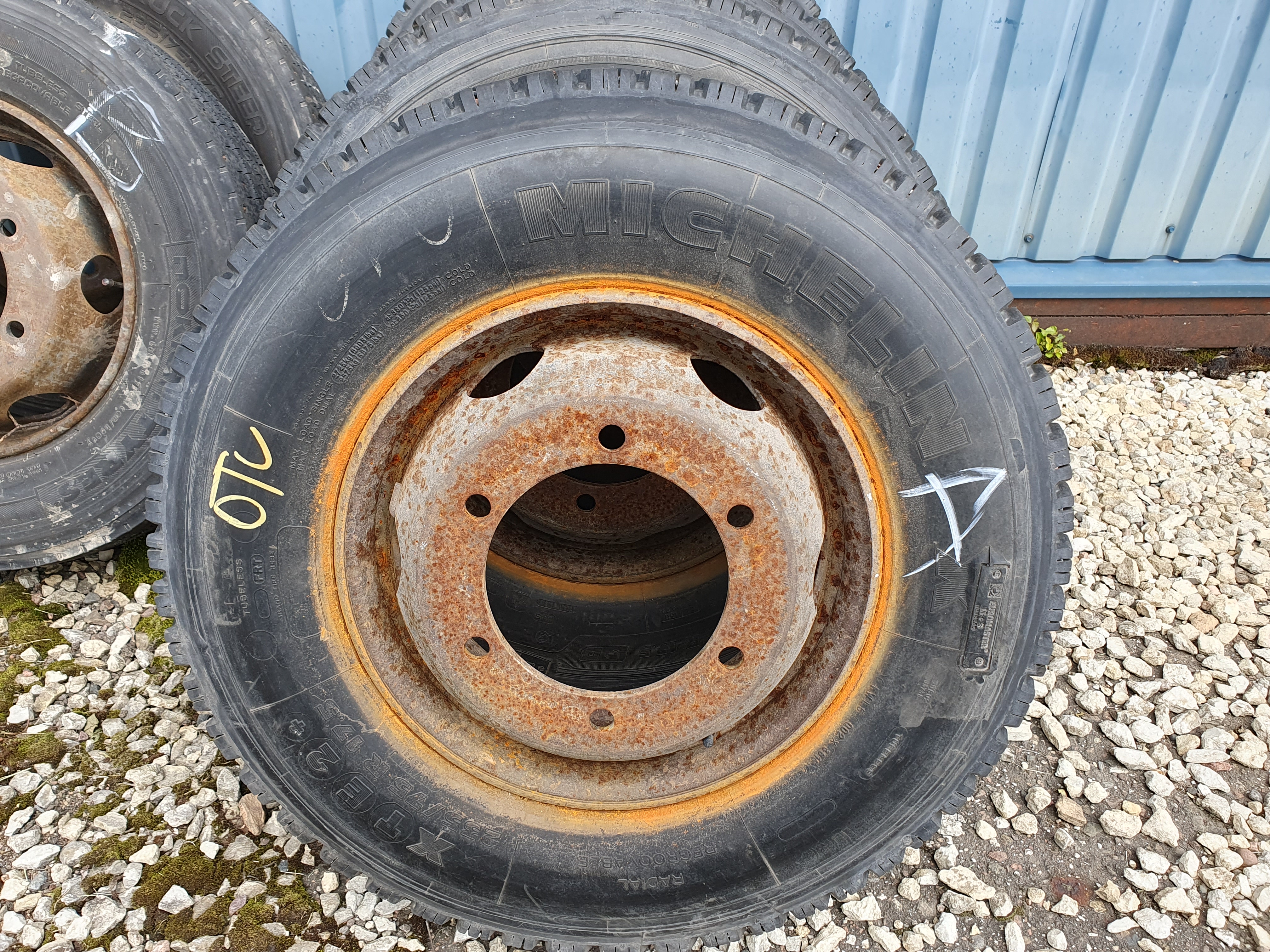 Truck tyres with rims 118tk – Foto 9, Rideen